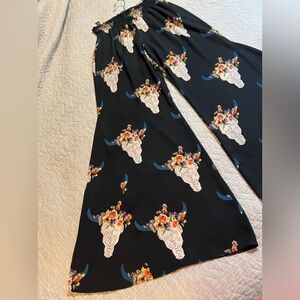 Altar’d State bell bottom floral/western boho pants Size Large